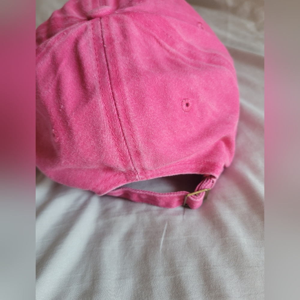 Pink/heart/baseball hat - Picture 2 of 2